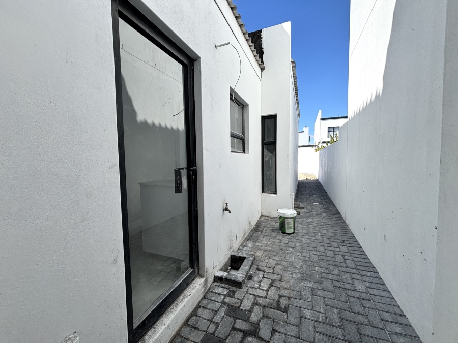 4 Bedroom Property for Sale in Sandown Western Cape